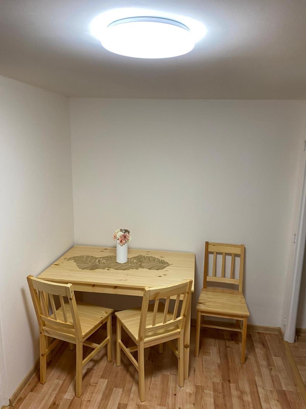 Ve Meste Pro 3 Osoby * Ostrov (Karlovy Vary)